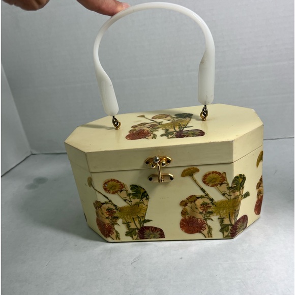 Annie Laurie Original Palm Beach
Designer Purse W/Puffy Flowers Decoration - Picture 1 of 8